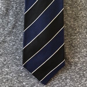 Holland & Sherry Woven Handmade in USA Tie